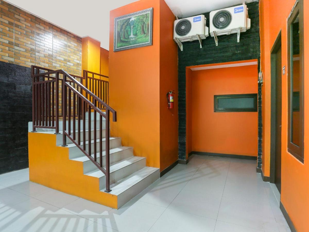 Oyo Life 3520 Indoniaga Palace Tangerang Zewnętrze zdjęcie