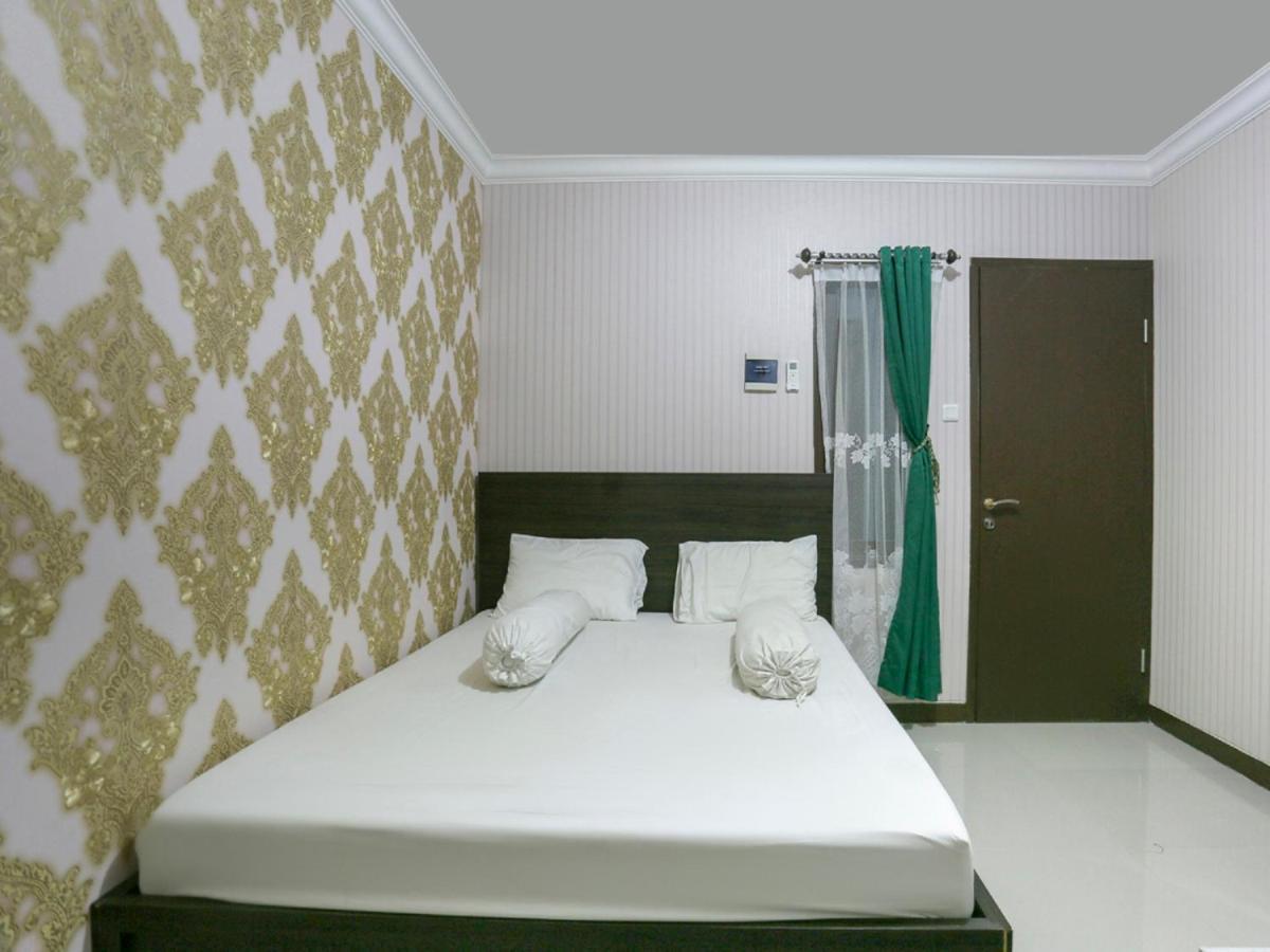 Oyo Life 3520 Indoniaga Palace Tangerang Zewnętrze zdjęcie