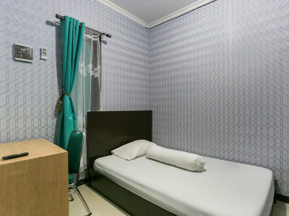Oyo Life 3520 Indoniaga Palace Tangerang Zewnętrze zdjęcie